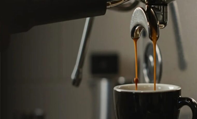 تصویر اصلی کافه مون cafe moon